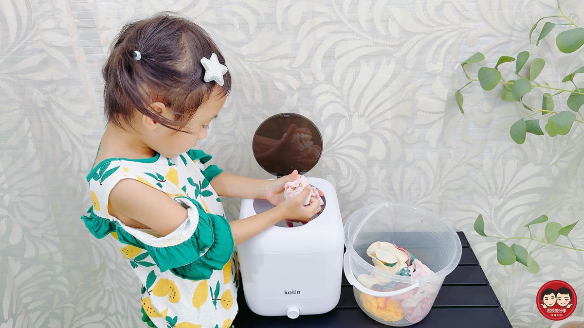 Kolin 歌林無線迷你洗衣機 KBW-MN01U 開箱實測|專為貼身與小件衣物打造的居家神器,寶寶衣物、口水巾輕鬆分洗不混污!媽媽的潔淨小幫手 - 第2張圖