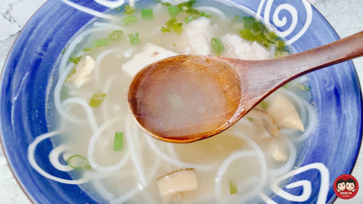 i3Fresh 愛上新鮮 豪氣食堂台式芋頭炊粉湯|吳秉承師傅監製,鬆綿芋香 × 濃郁湯頭,暖心古早味再現!冷凍即食湯品推薦 - 第3張圖