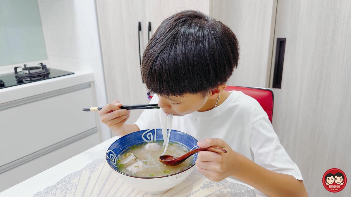 i3Fresh 愛上新鮮 豪氣食堂台式芋頭炊粉湯|吳秉承師傅監製,鬆綿芋香 × 濃郁湯頭,暖心古早味再現!冷凍即食湯品推薦 - 第13張圖