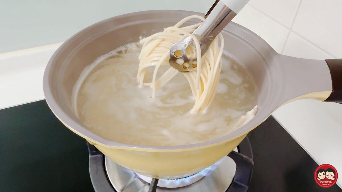 i3Fresh 愛上新鮮｜胡椒豬肚雞雙寶｜名廚聖凱師監製，雞肉鮮嫩、豬肚彈牙，濃郁湯頭喝得到層次香氣，每一口都暖心又暖胃～