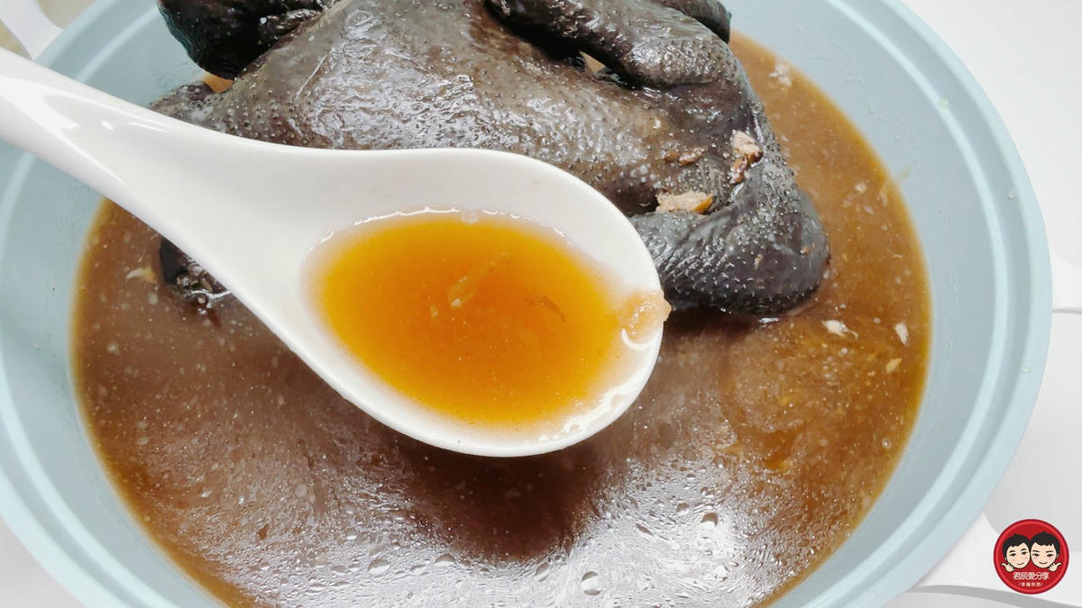 i3Fresh 愛上新鮮 黑蒜烏骨雞湯｜一喝就愛上！吳秉承主廚監製，溫潤不油膩、全家都適合的進補湯品