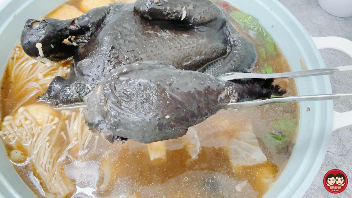 i3Fresh 愛上新鮮 黑蒜烏骨雞湯｜一喝就愛上！吳秉承主廚監製，溫潤不油膩、全家都適合的進補湯品