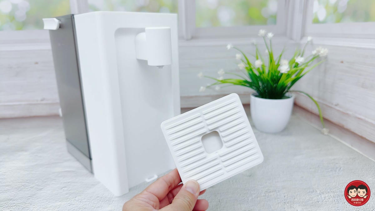 Kolin 歌林 超濾瞬熱開飲機 KWF-MN03LC｜5 段溫控・3 段出水量，生水可過濾、瞬間出水不等待！