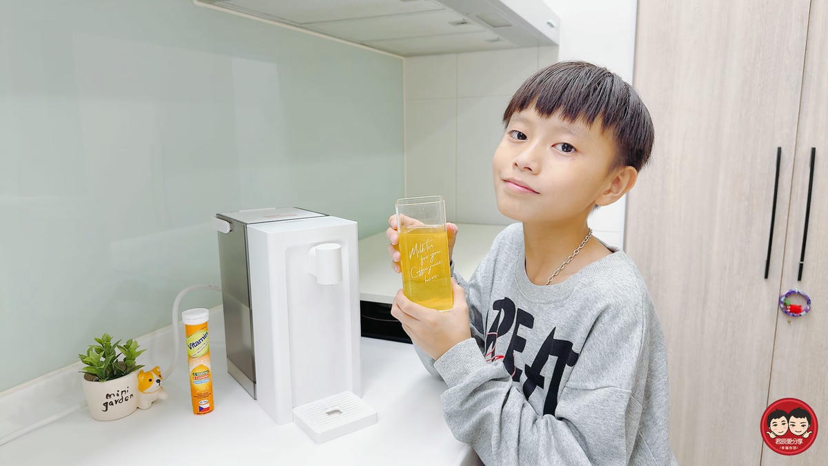 Kolin 歌林 超濾瞬熱開飲機 KWF-MN03LC｜5 段溫控・3 段出水量，生水可過濾、瞬間出水不等待！