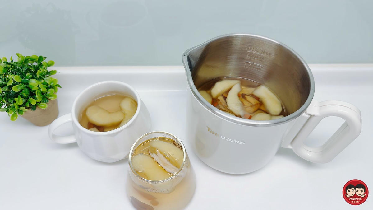 Taiwanis 微電腦寬電壓折疊鍋 TPK-12K5｜全球通用免切換，泡麵・煮湯・燒水一鍋搞定，租屋旅行都適合