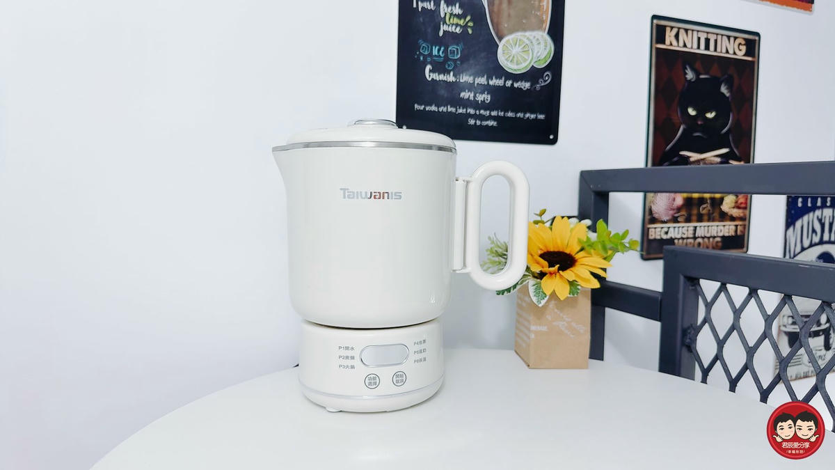 Taiwanis 微電腦寬電壓折疊鍋 TPK-12K5｜全球通用免切換，泡麵・煮湯・燒水一鍋搞定，租屋旅行都適合