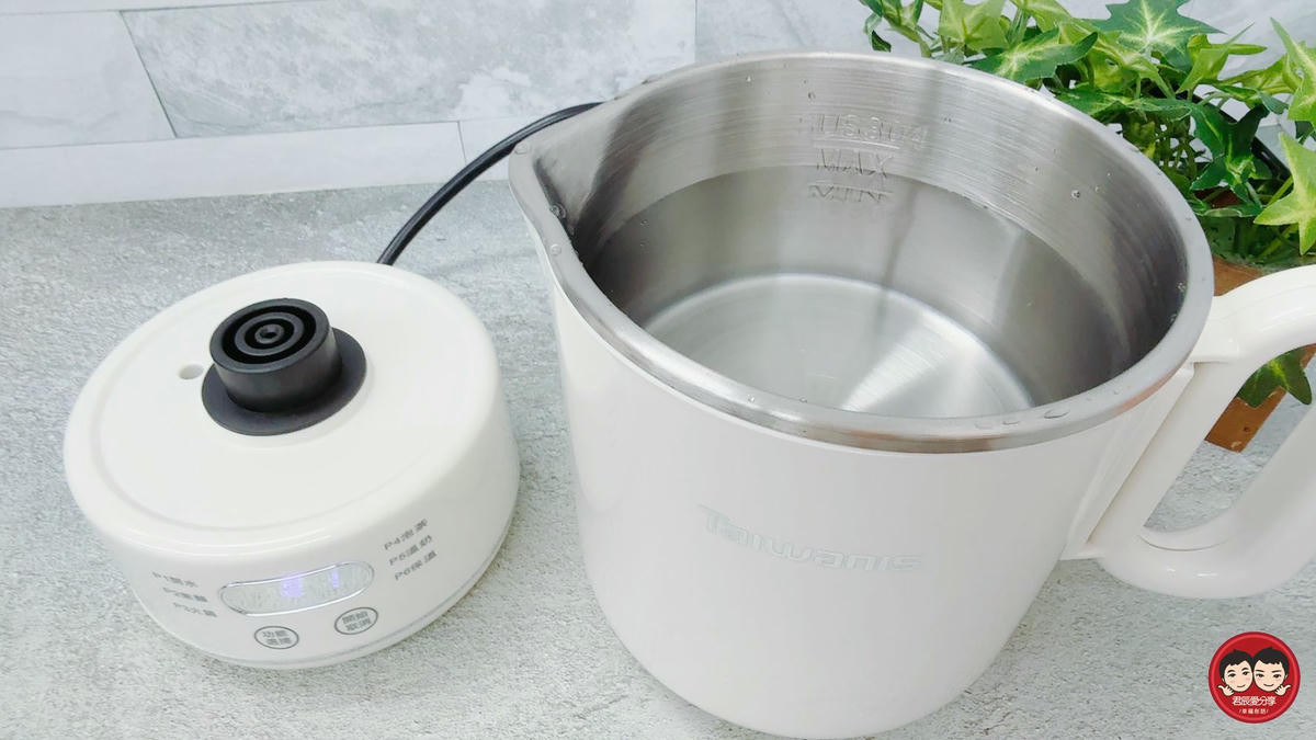 Taiwanis 微電腦寬電壓折疊鍋 TPK-12K5｜全球通用免切換，泡麵・煮湯・燒水一鍋搞定，租屋旅行都適合