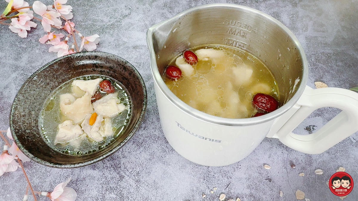 Taiwanis 微電腦寬電壓折疊鍋 TPK-12K5｜全球通用免切換，泡麵・煮湯・燒水一鍋搞定，租屋旅行都適合