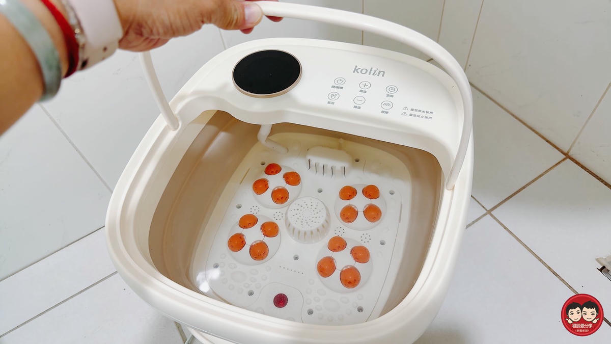 Kolin 歌林 PTC 微電腦電動按摩泡腳機 KSF-MN11H｜足浴、按摩一次到位，可摺疊恆溫＋氣泡按摩，冬天泡腳超享受