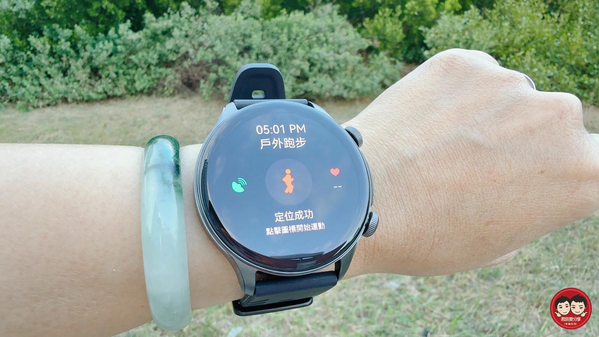 LARMI 樂米 Ai6 智能手錶評價｜AI 即時翻譯、5ATM 防水、高續航，從睡眠到運動都幫我記好~