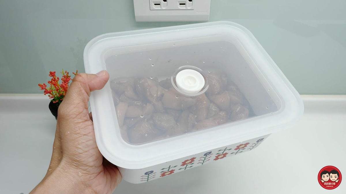 富士琺瑯 MYSA北歐花田系列開箱|多功能琺瑯保鮮盒+調理烤盤,一盒搞定備料、保鮮到上桌料理 - 第28張圖 富士琺瑯 MYSA北歐花田系列開箱|多功能琺瑯保鮮盒+調理烤盤,一盒搞定備料、保鮮到上桌料理