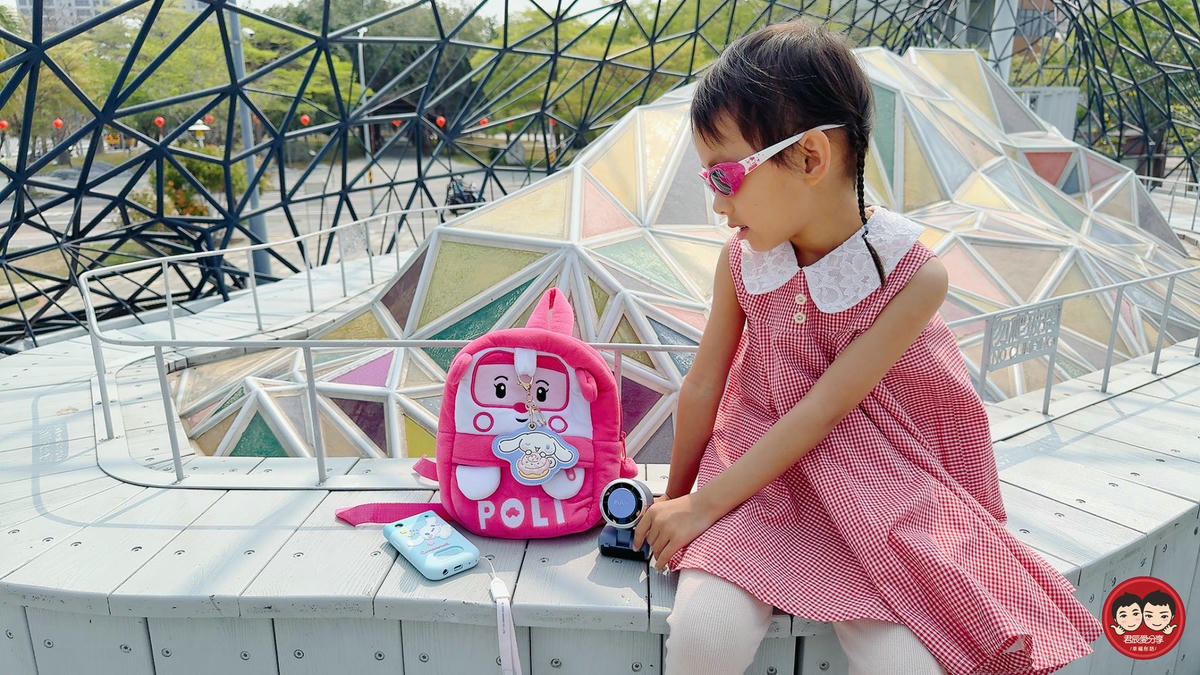 FUNY 小坦克多功能手持風扇開箱｜5秒瞬冷超有感！掛脖不悶熱，帶小孩外出必備降溫神器