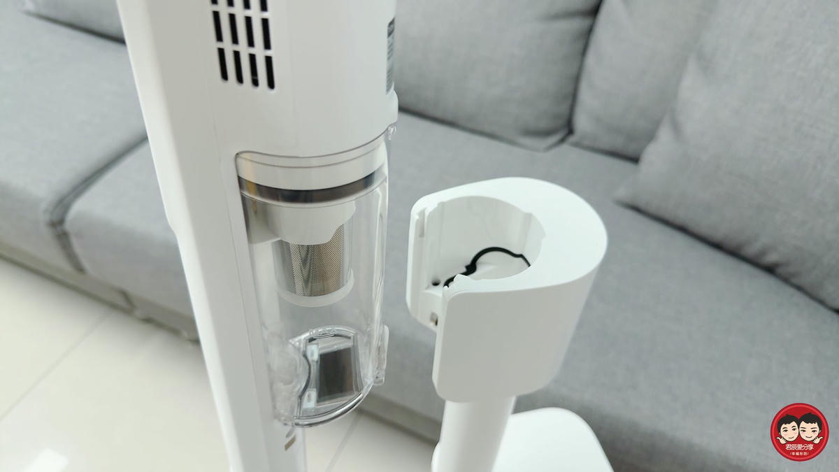 TiDdi ZeroTouch S2開箱｜綠光顯塵太有感！AI感測＋自動集塵吸塵器，100天免倒垃圾真的有感~