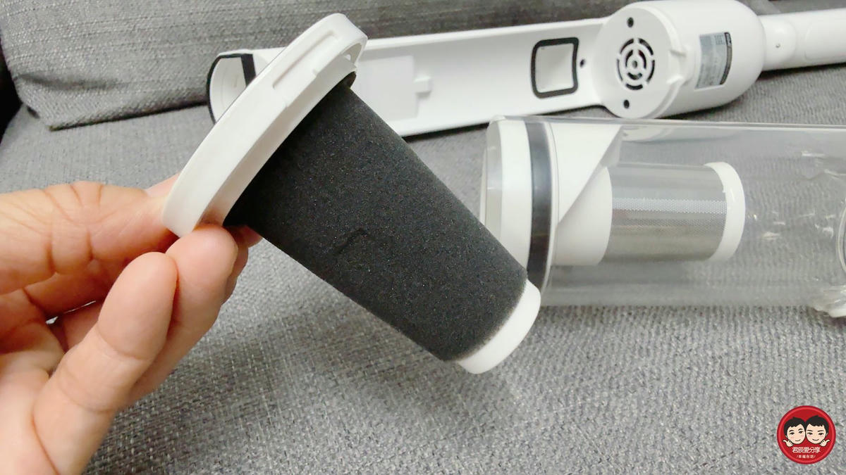 TiDdi ZeroTouch S2開箱｜綠光顯塵太有感！AI感測＋自動集塵吸塵器，100天免倒垃圾真的有感~
