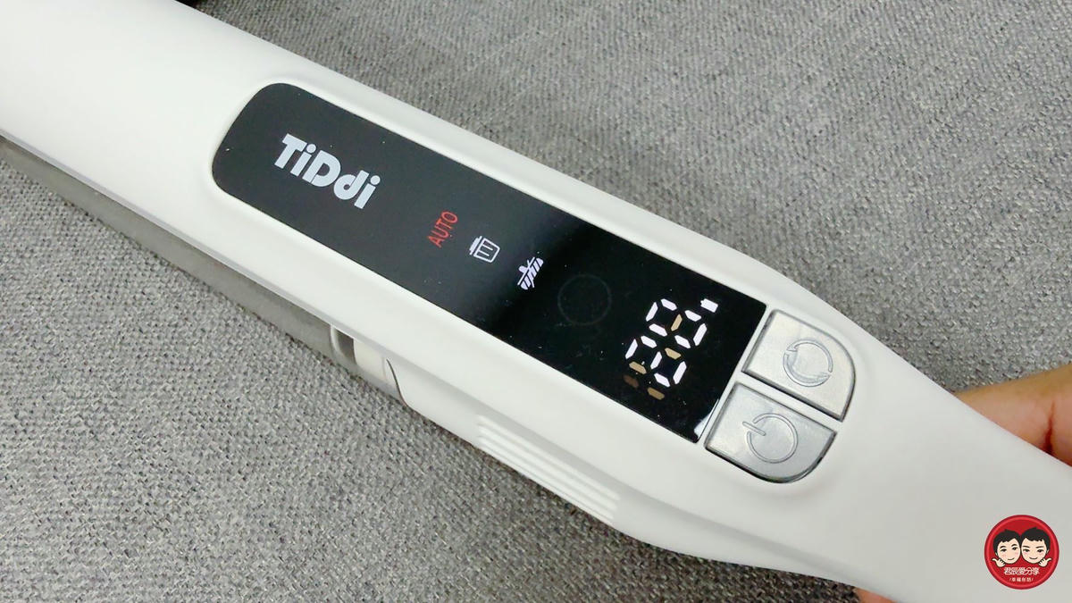 TiDdi ZeroTouch S2開箱｜綠光顯塵太有感！AI感測＋自動集塵吸塵器，100天免倒垃圾真的有感~