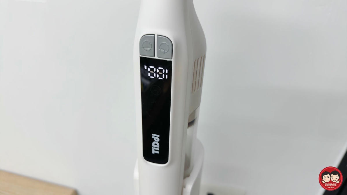 TiDdi ZeroTouch S2開箱｜綠光顯塵太有感！AI感測＋自動集塵吸塵器，100天免倒垃圾真的有感~