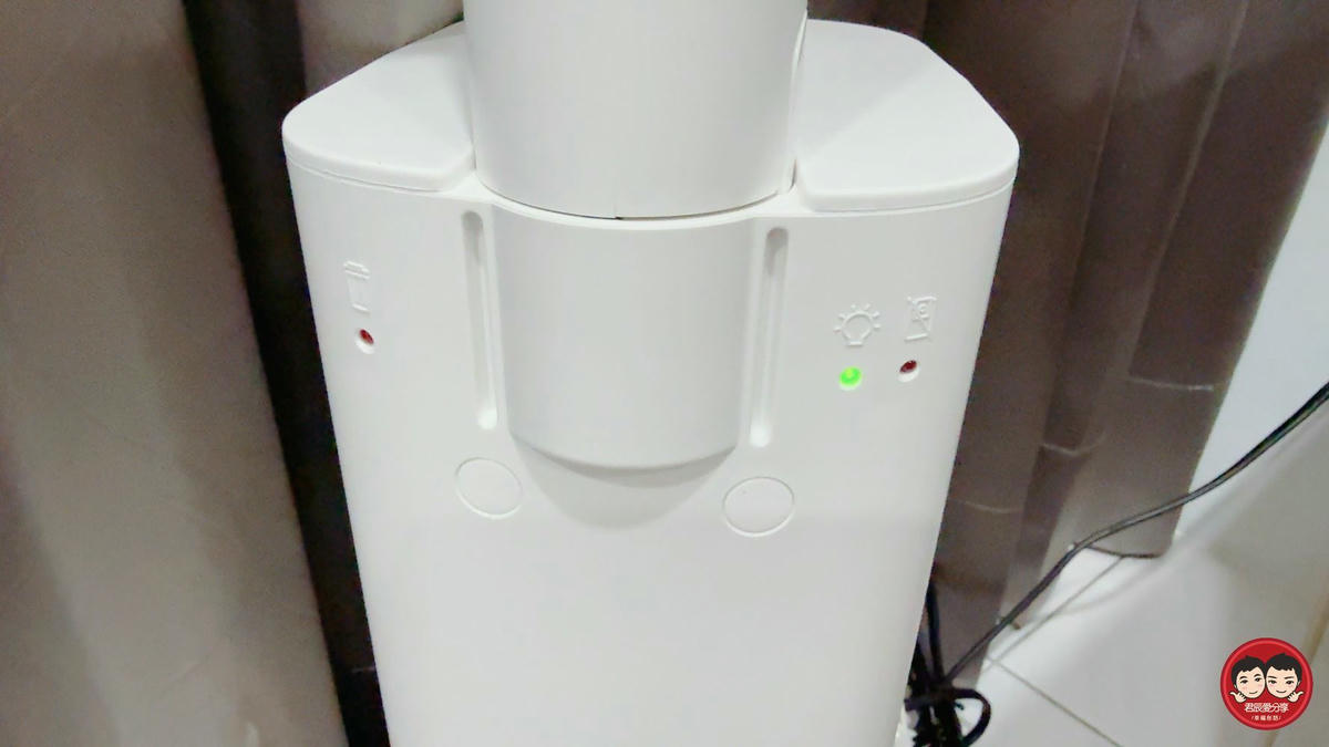 TiDdi ZeroTouch S2開箱｜綠光顯塵太有感！AI感測＋自動集塵吸塵器，100天免倒垃圾真的有感~