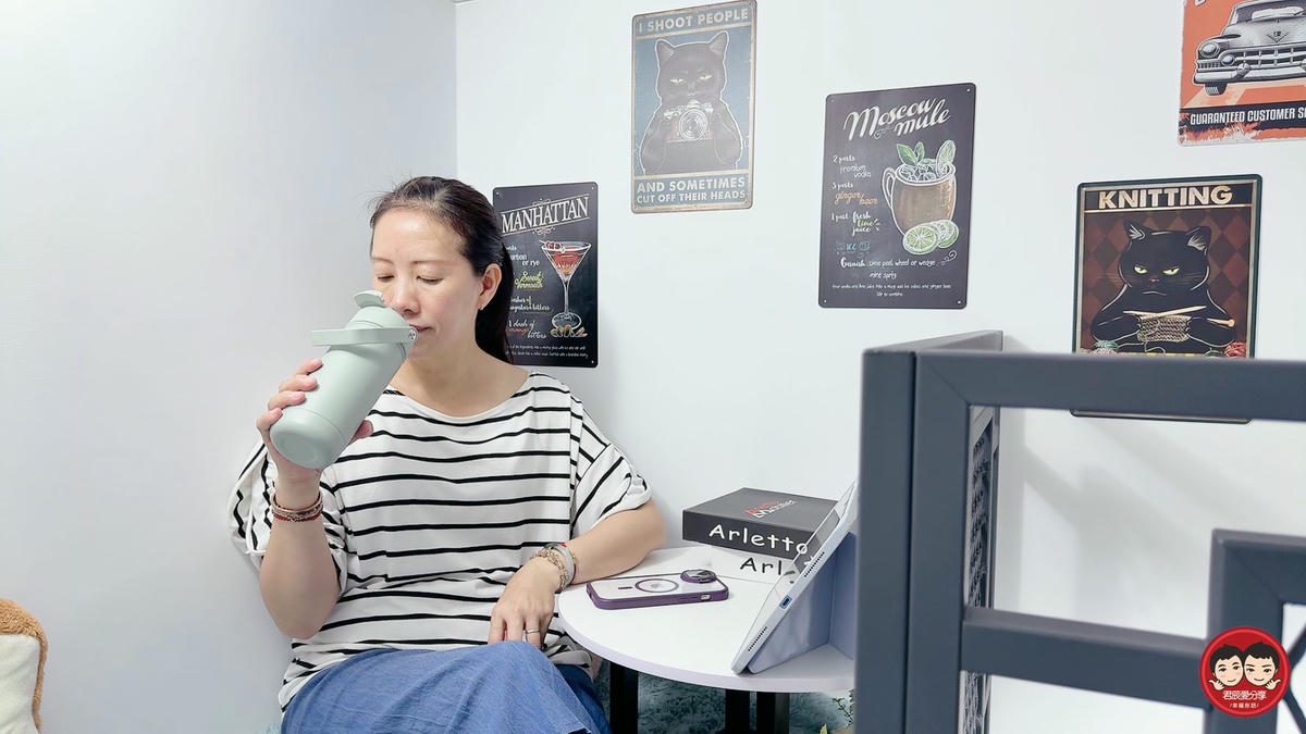 mo select 真空保溫隨行杯好用嗎?冷飲吸管、熱飲掀蓋一次擁有|大容量環保杯推薦|一杯兩用超方便! - 第47張圖 mo select 真空保溫隨行杯好用嗎?冷飲吸管、熱飲掀蓋一次擁有|大容量環保杯推薦|一杯兩用超方便!