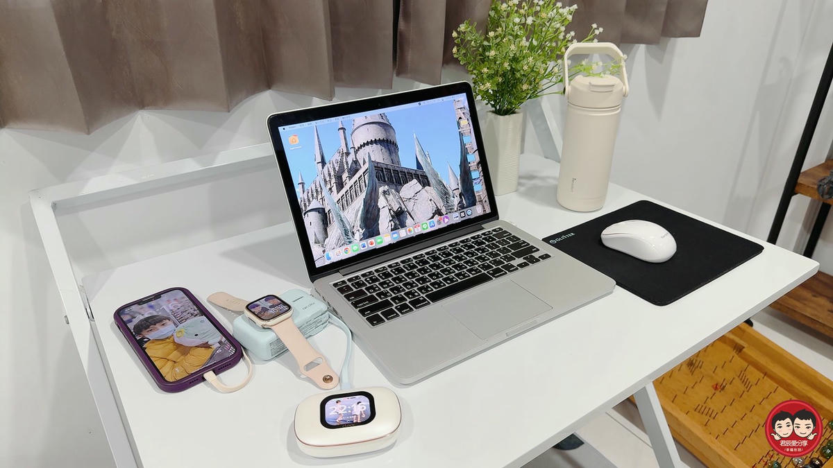 aircolor 雲朵系 35W 全能充開箱｜可上飛機的準固態防爆電芯，同級最小 AC 插頭＋Qi2 磁吸，快充超有感！