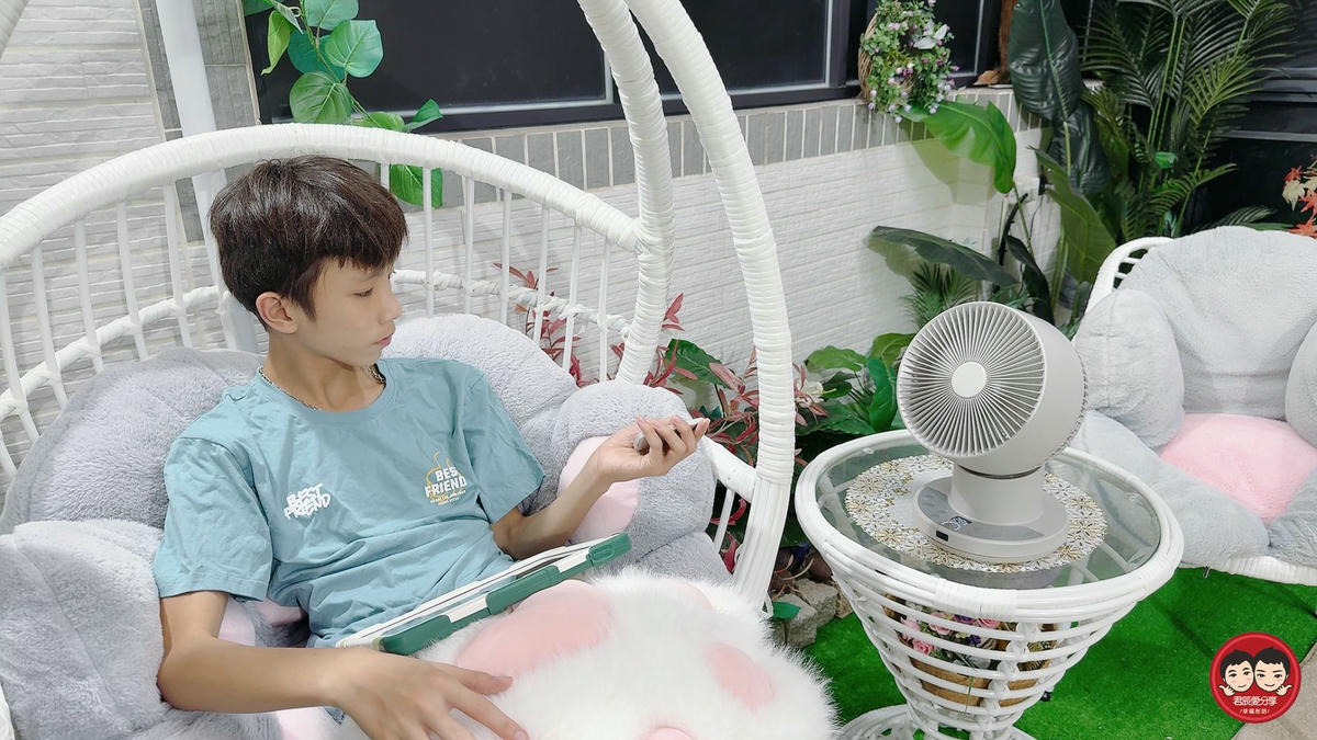 FUNY 無線3D氣流循環扇開箱|10段風量+3D廣角送風+36小時續航,靜音、省電、可拆洗,室內戶外都好用! - 第43張圖 FUNY 無線3D氣流循環扇開箱|10段風量+3D廣角送風+36小時續航,靜音、省電、可拆洗,室內戶外都好用!