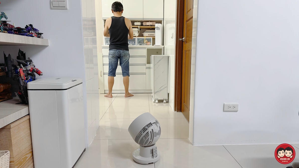 FUNY 無線3D氣流循環扇開箱|10段風量+3D廣角送風+36小時續航,靜音、省電、可拆洗,室內戶外都好用! - 第23張圖 FUNY 無線3D氣流循環扇開箱|10段風量+3D廣角送風+36小時續航,靜音、省電、可拆洗,室內戶外都好用!