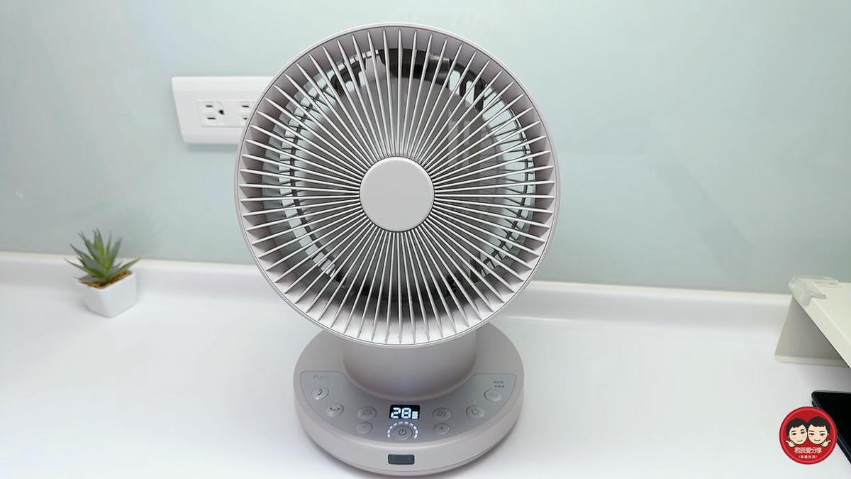 FUNY 無線3D氣流循環扇開箱|10段風量+3D廣角送風+36小時續航,靜音、省電、可拆洗,室內戶外都好用! - 第47張圖 FUNY 無線3D氣流循環扇開箱|10段風量+3D廣角送風+36小時續航,靜音、省電、可拆洗,室內戶外都好用!